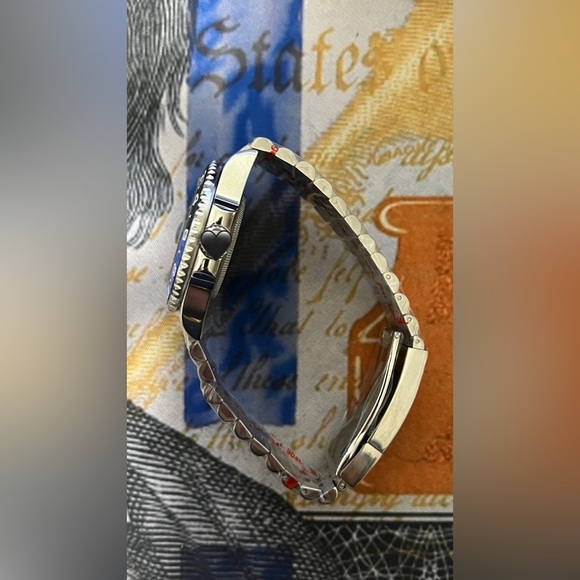 Men’s Luxury GMT Style Automatic Stainless Steel Watch “Batgirl” Colorway 41mm - Picture 3 of 4